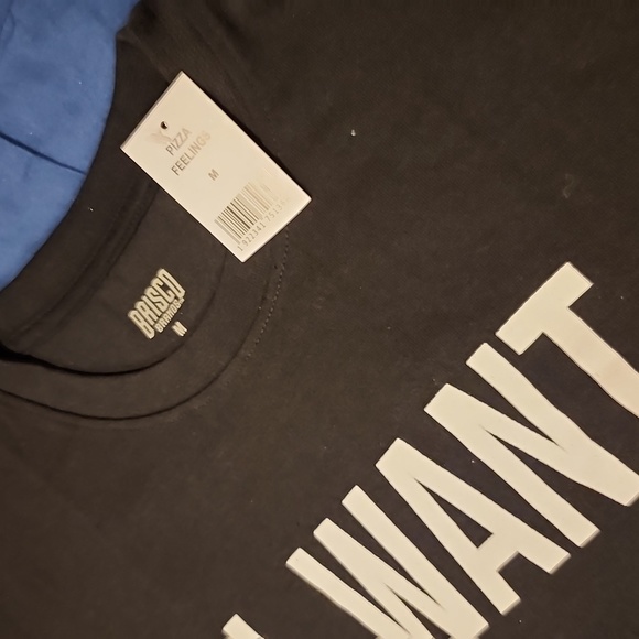 BNWT "I Want Pizza Not Feelings" Graphic t-shirt - Picture 3 of 4